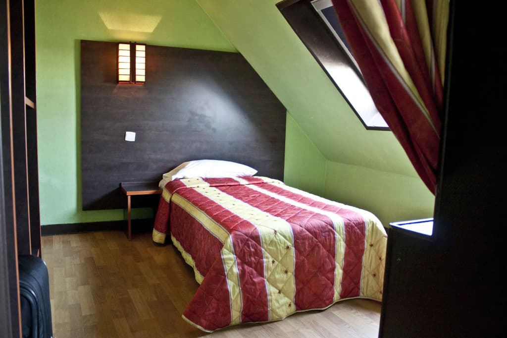 Hotel Cambrai - photo 3