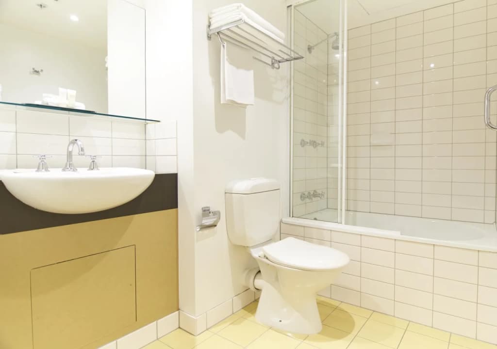 YEHS Hotel Melbourne CBD - photo 11