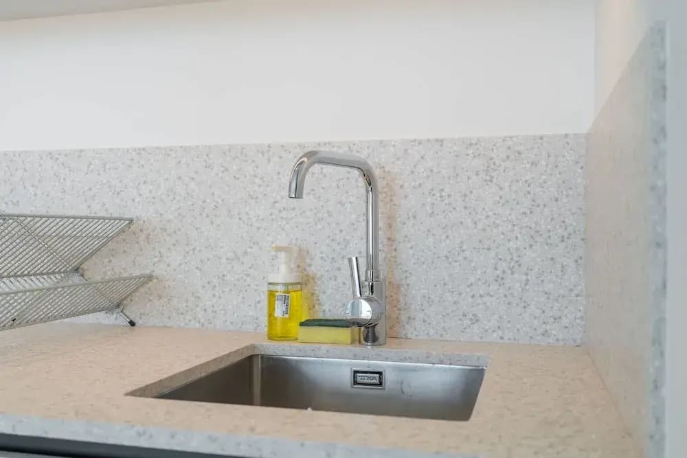 1 Bedroom in Marina Vista With Gorgeous Palm Views - photo 7
