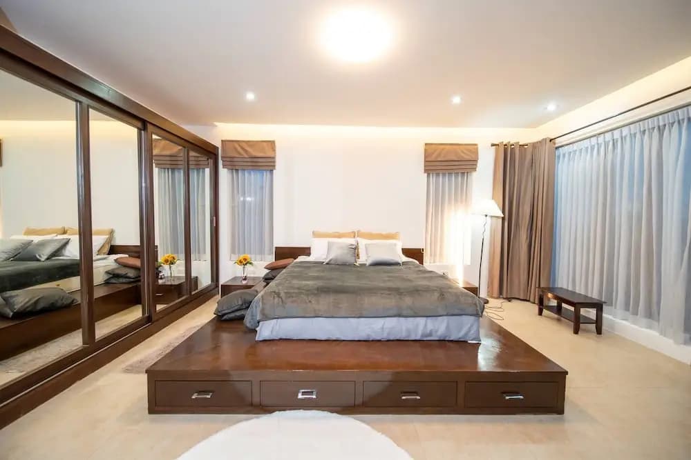Spacious Private 4 BR Villa With a Working Office - photo 24