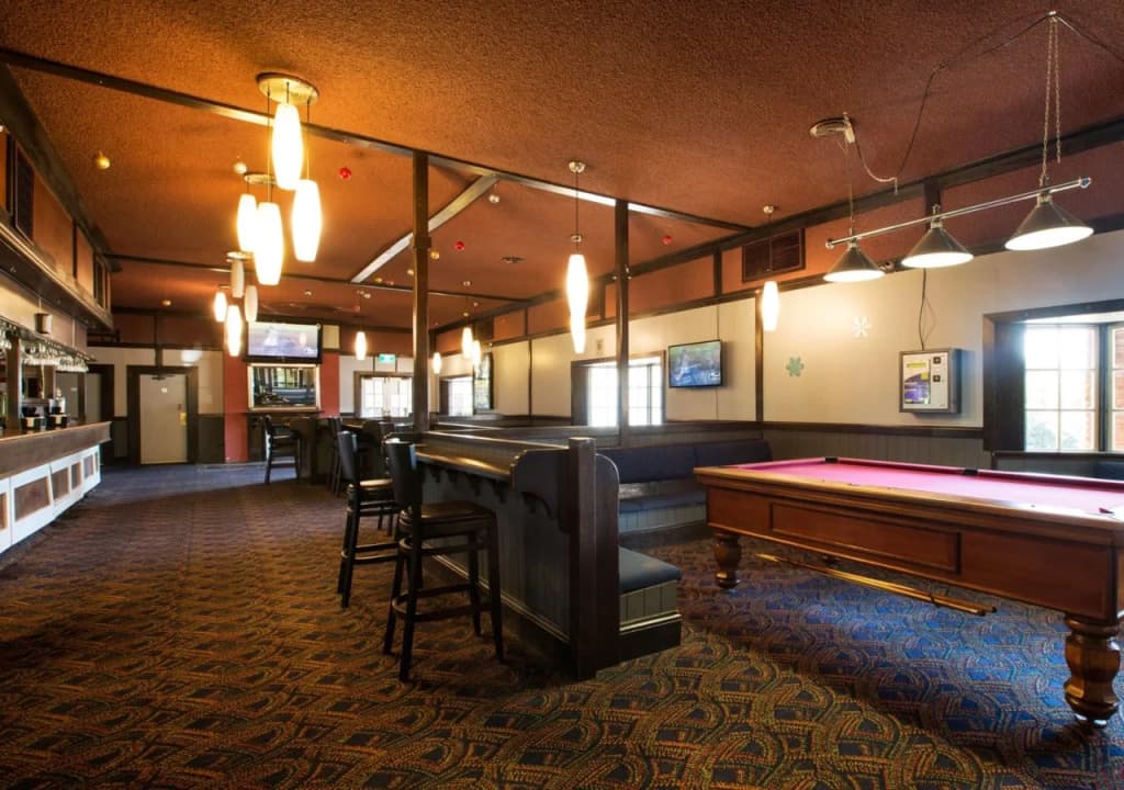 Parkway Hotel - photo 13