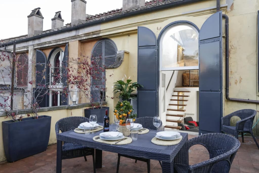 Your Prestigious Penthouse at the Spanish Steps - photo 16