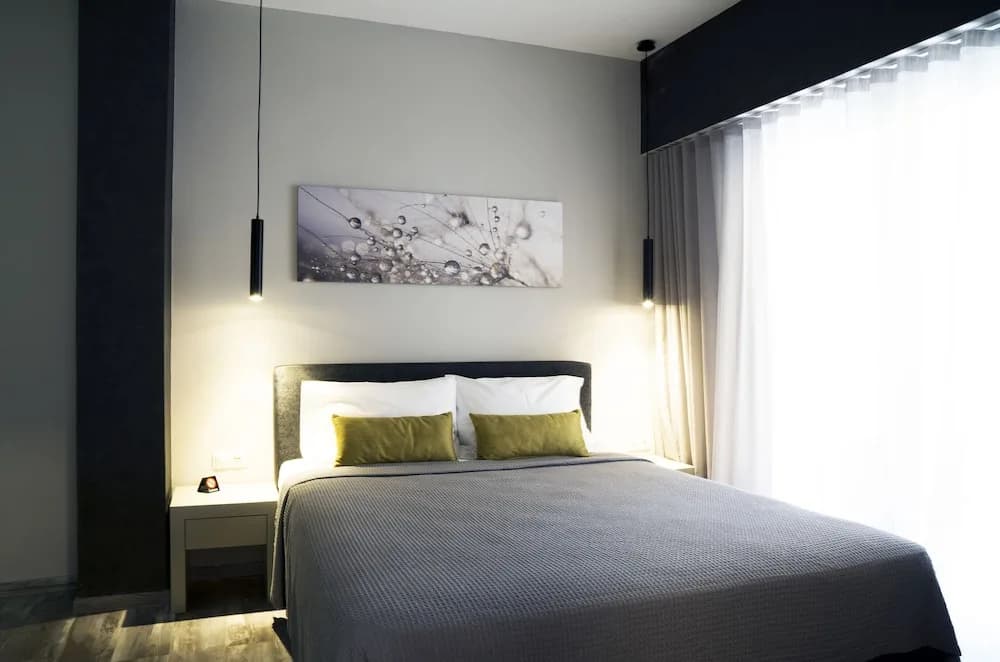 athens jacuzzi suite - photo 5