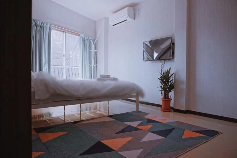 Mitsuba - photo 1