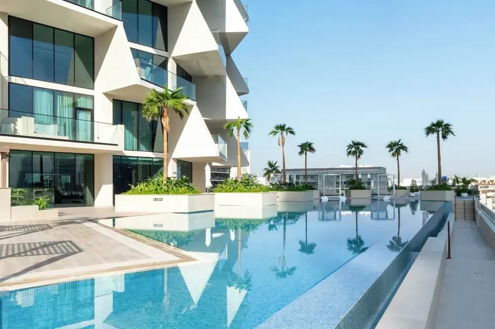High-End 1BR - Private Pool & Views - photo 13
