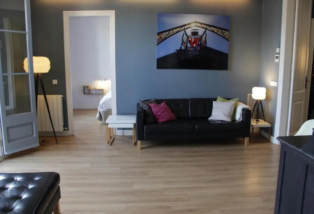 Mr. Serrano Apartments - photo 7