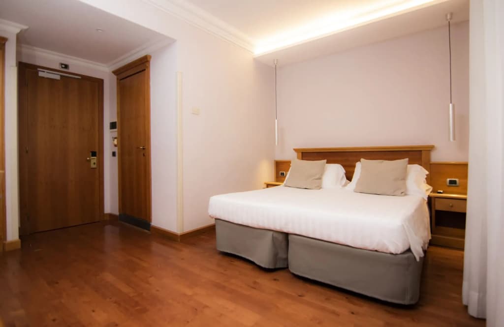 Hotel Giolli Nazionale - photo 35