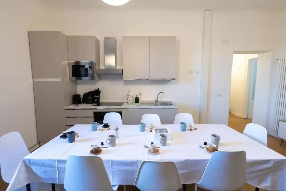 [Modern] 2BR/2BA • Metro Access • 12min Duomo - photo 15