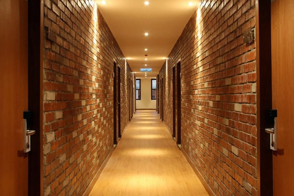 Ahyu Hotel - photo 12