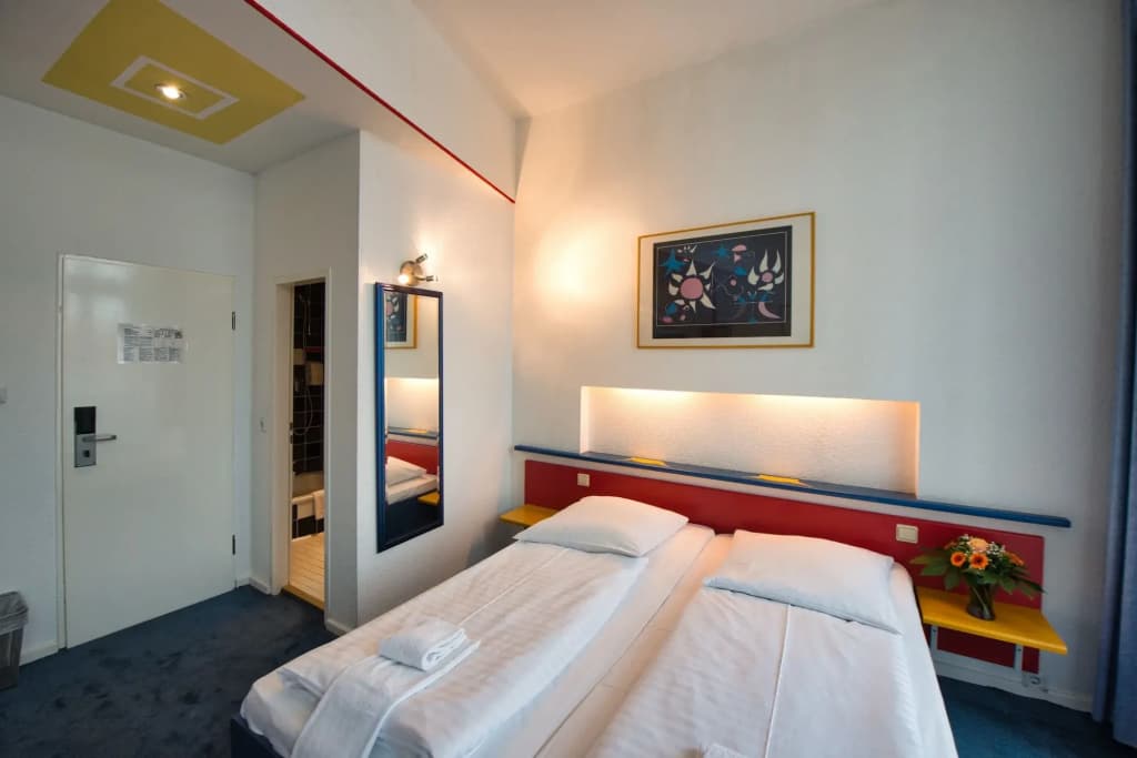 Art Hotel Charlottenburger Hof - photo 4