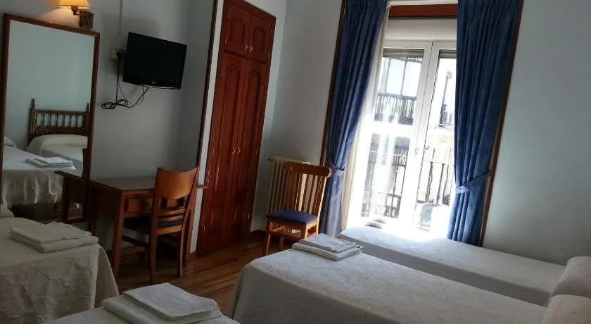 Hostal Guerra - photo 7