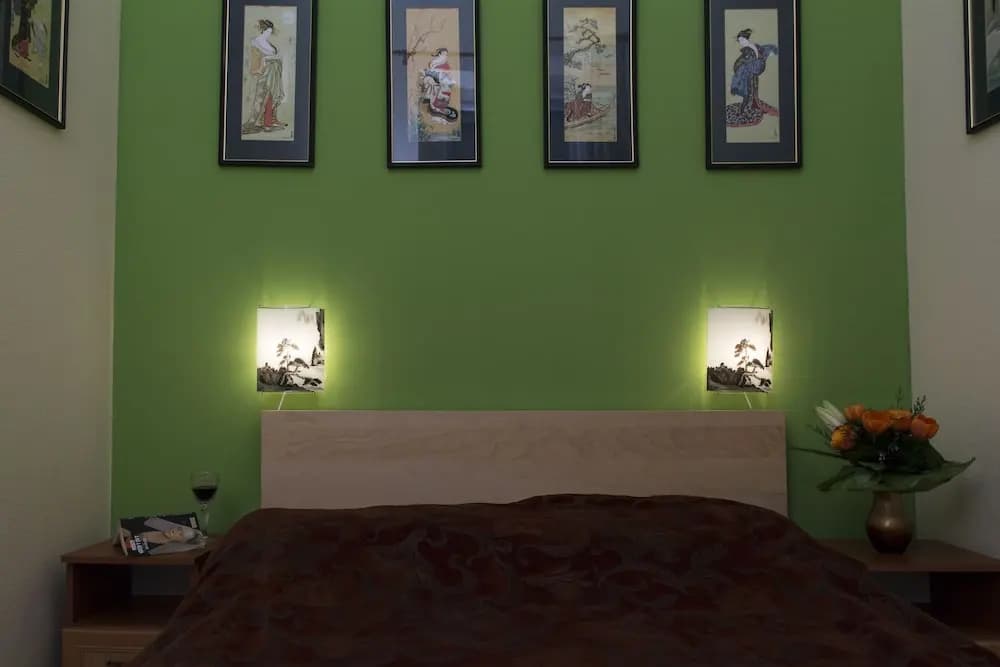 Stunning 2 Double Bedroom Apartment In The Centre Of Budapest - photo 4