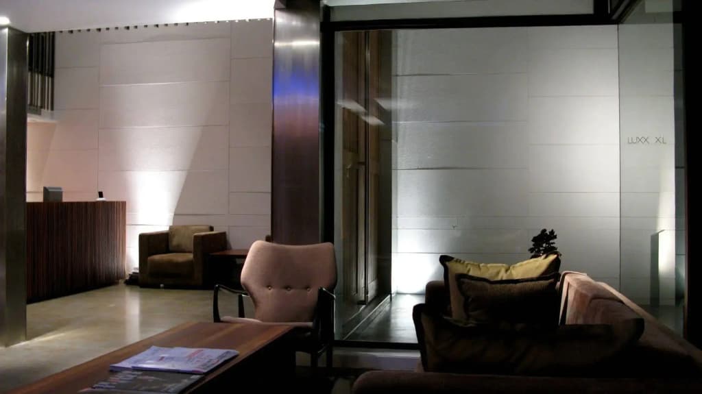 LUXX Langsuan Hotel - photo 14