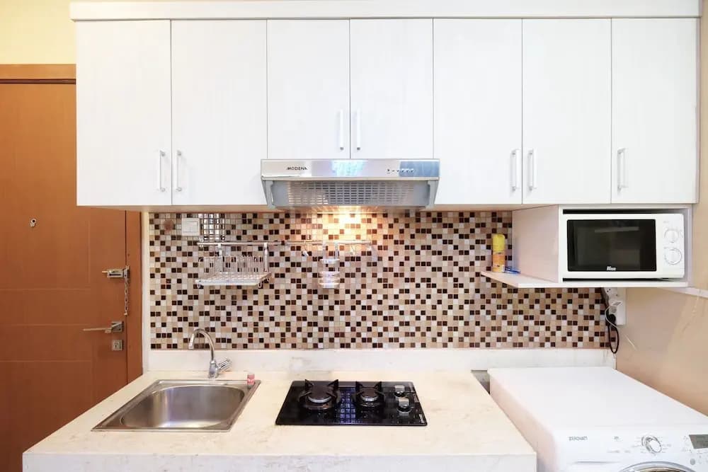 Classy Apartment @ MT Haryono Square - photo 10