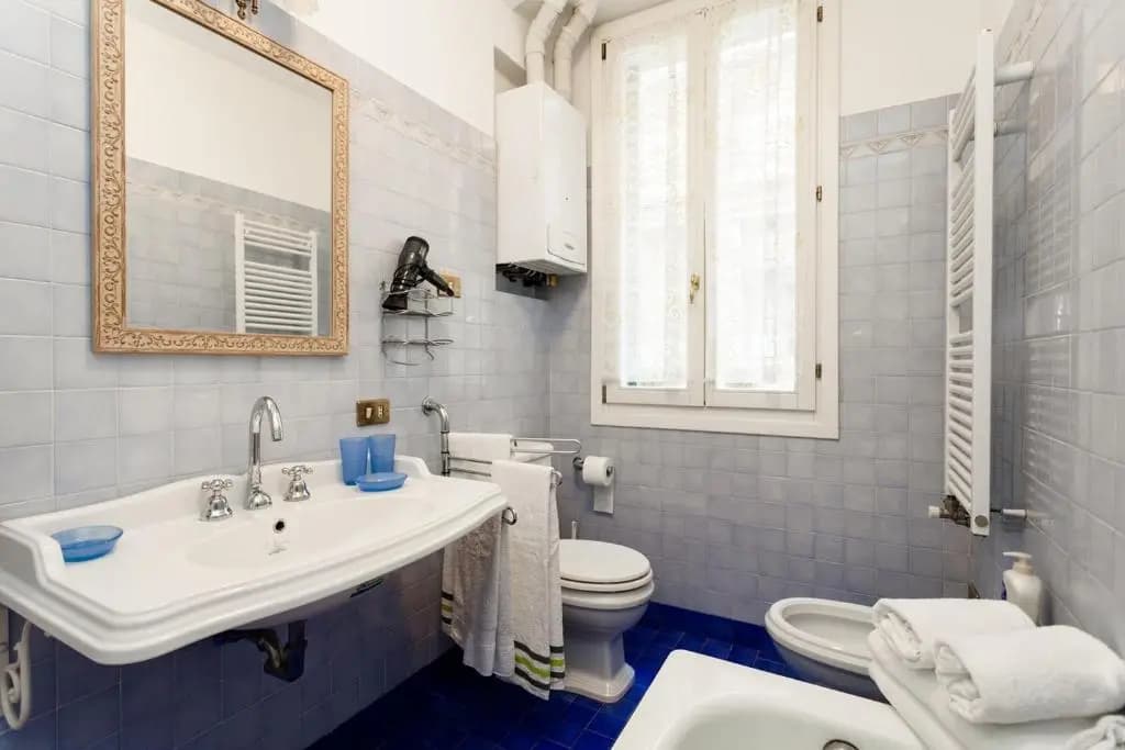 Prince Apartments - photo 8