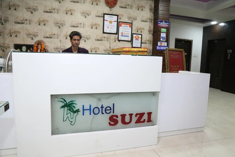 Hotel Suzi International - photo 2