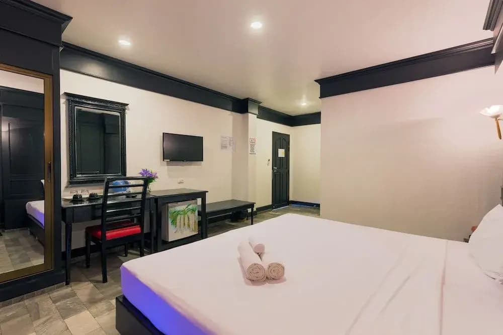SOHO Rooms Patong - photo 5
