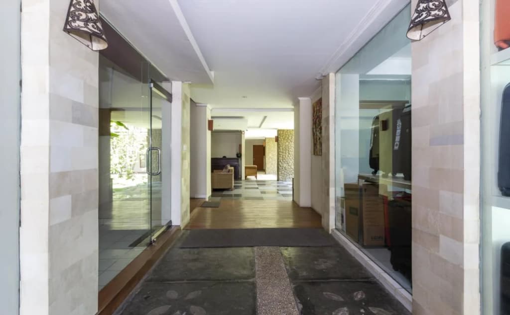 Svarna Hotel Sanur - photo 4