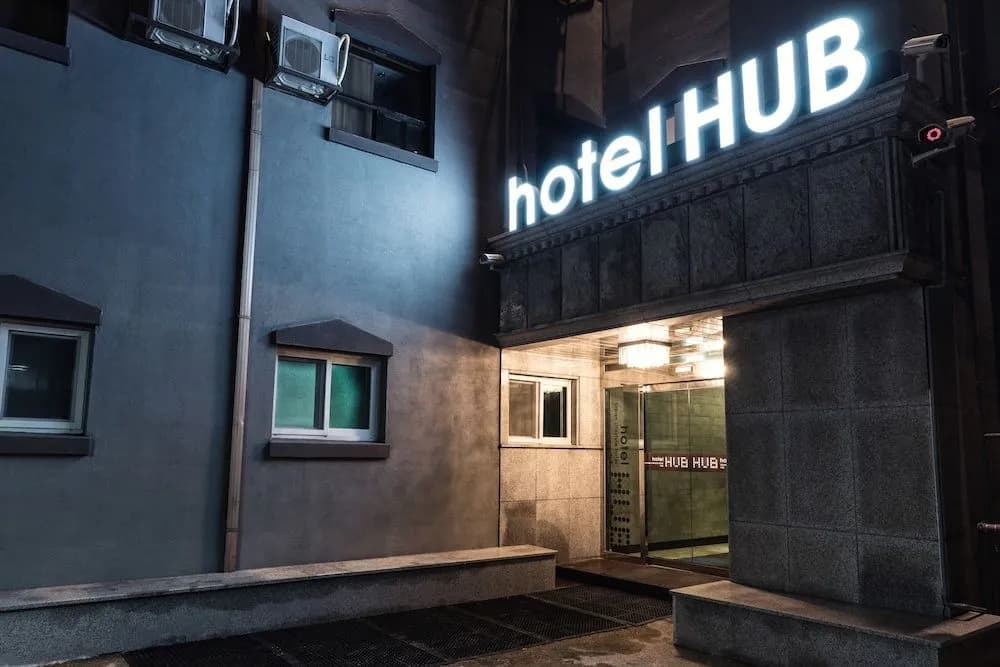 Hub Hotel - main photo