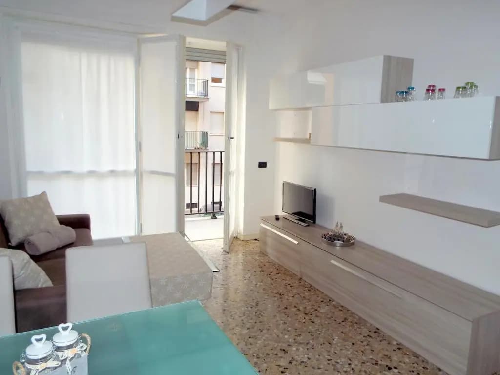 Lacaralele Apartment - photo 2