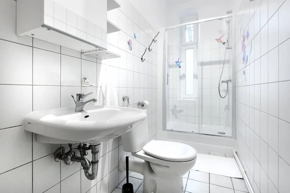 Sweet Central Tiny Apartment for 4 People - photo 8
