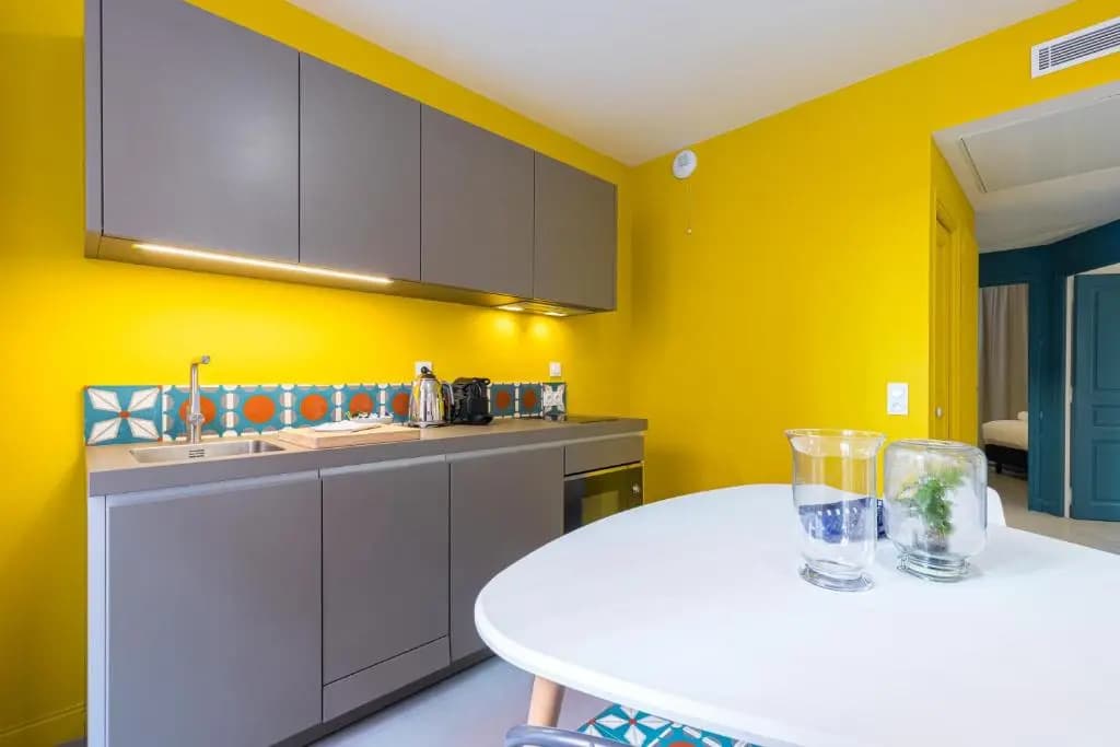 L'Abeille Boutique Apartments - photo 11