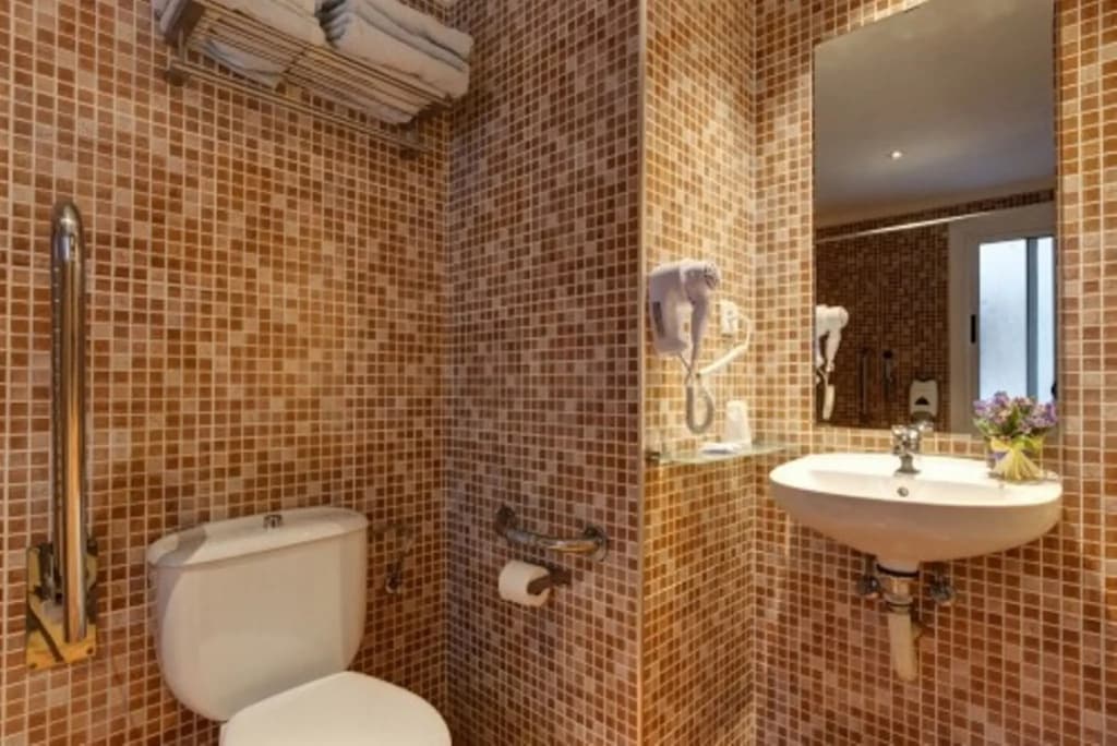 Hostal Barcelona - photo 9