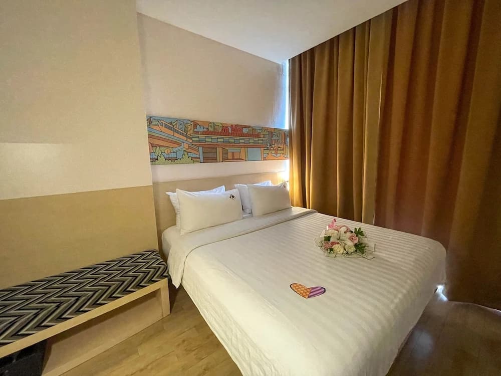 MaxOneHotels Premier Melawai - photo 4
