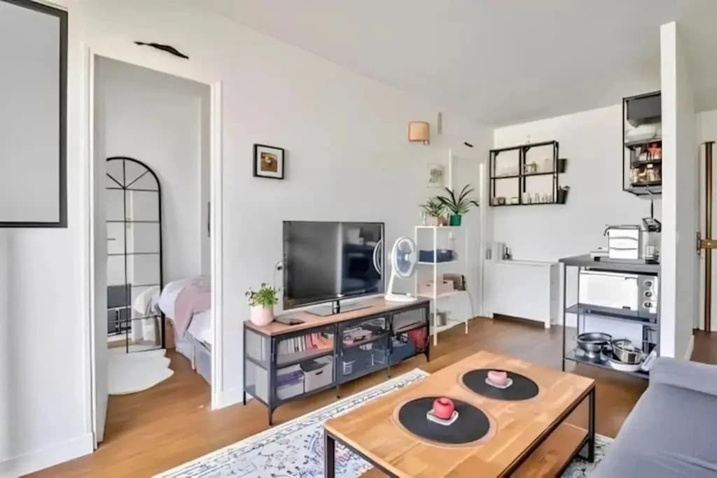 One Bedroom Apartment - Canal Saint Martin (360) - photo 5