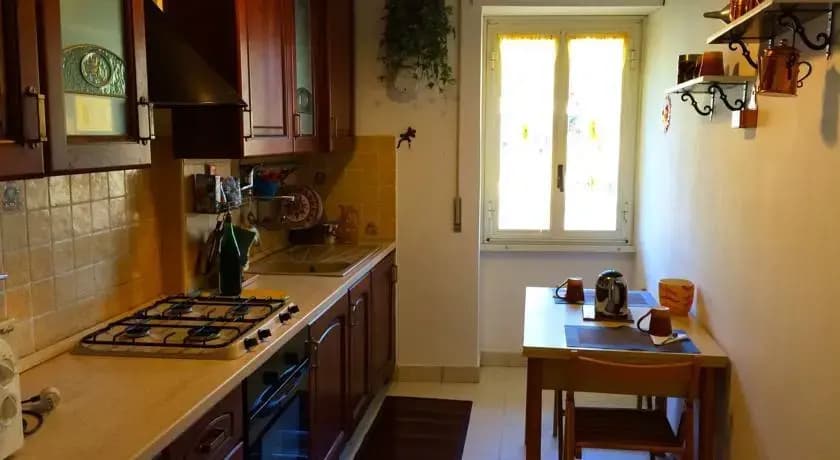 Leonardo's guesthouse - photo 8
