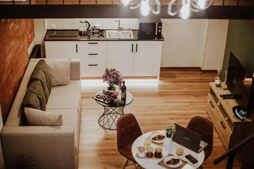 Luxury Inn - photo 22