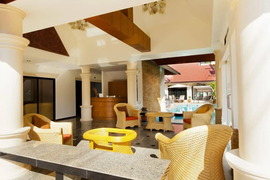 Royal Prince Residence - photo 21