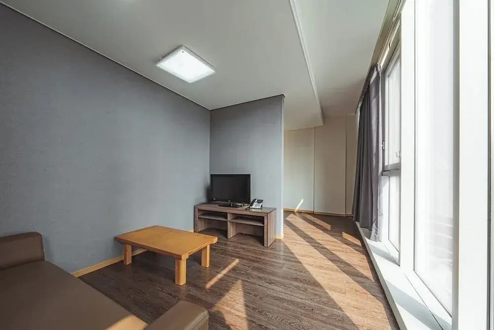 Brown Suites Hotel Sinchon Central - photo 10