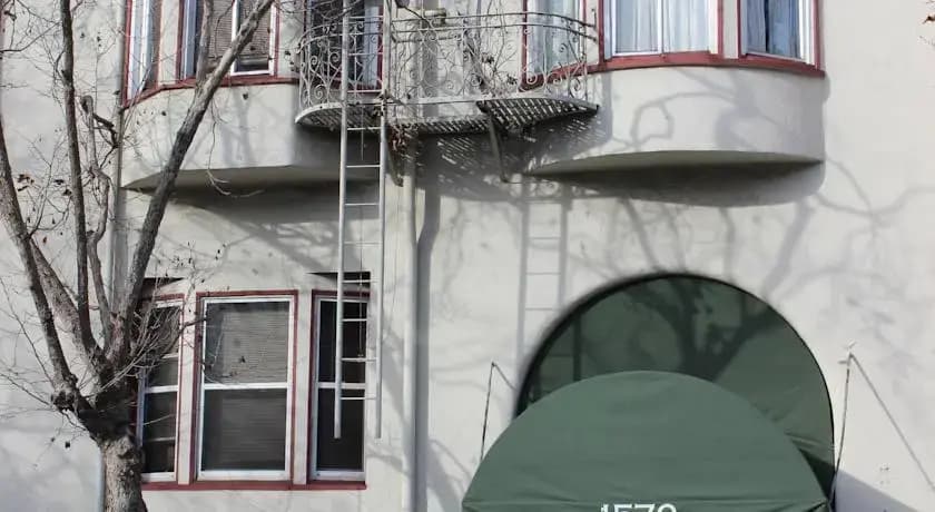 The Kenmore - photo 8