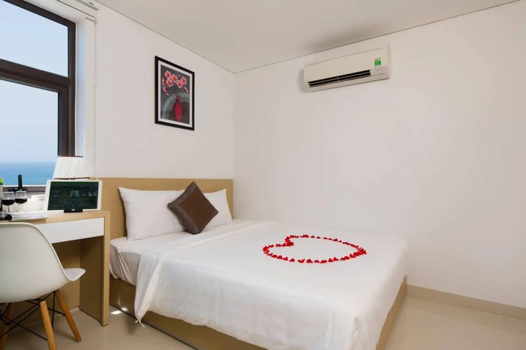 Love Hotel - photo 4