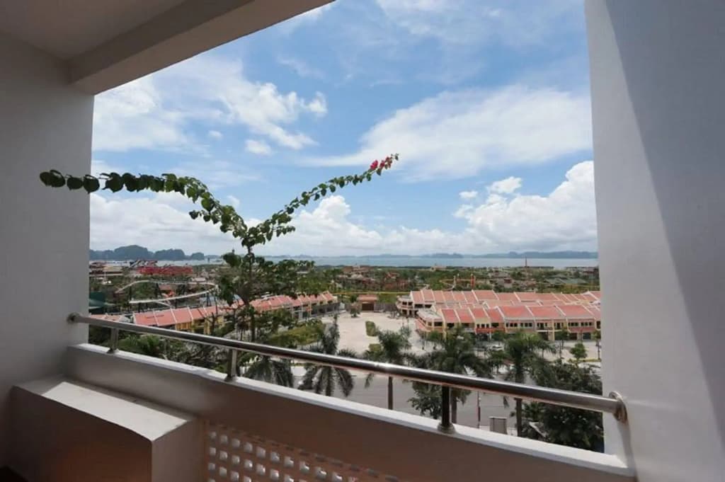 Cong Doan Ha Long Hotel - photo 8