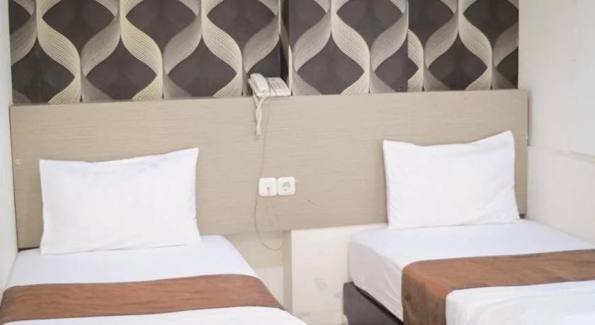 Hotel Sanrina - photo 5