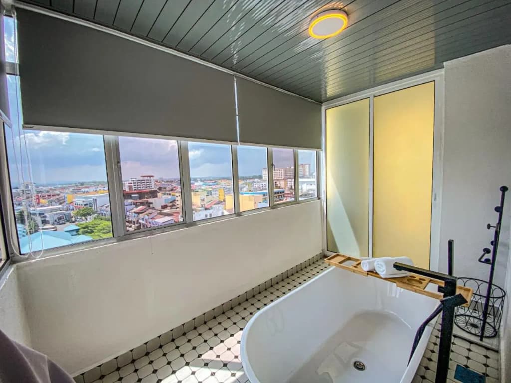 Muar Traders Hotel - photo 8