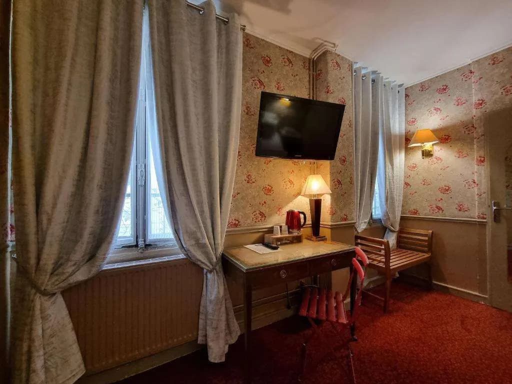France Eiffel Hotel - photo 28