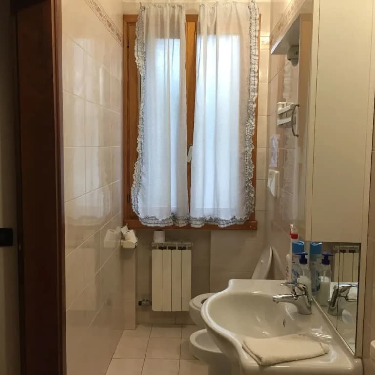 Sister's Residence - photo 10