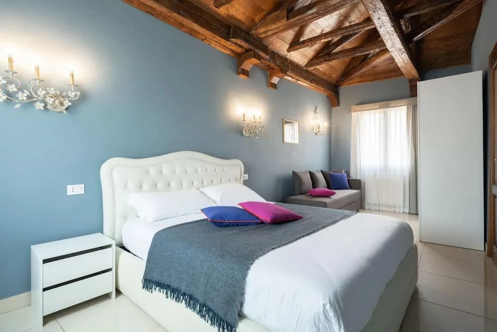 Vivaldi Suite Apt 2 in Venecia - photo 17