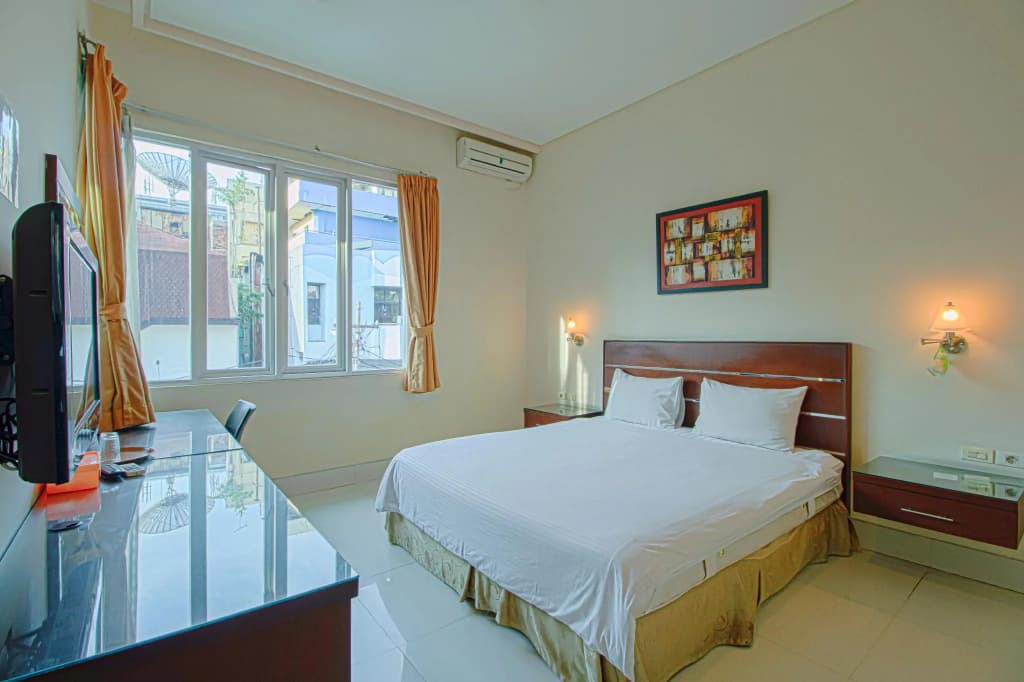 Hotel Melawai 3 - photo 1