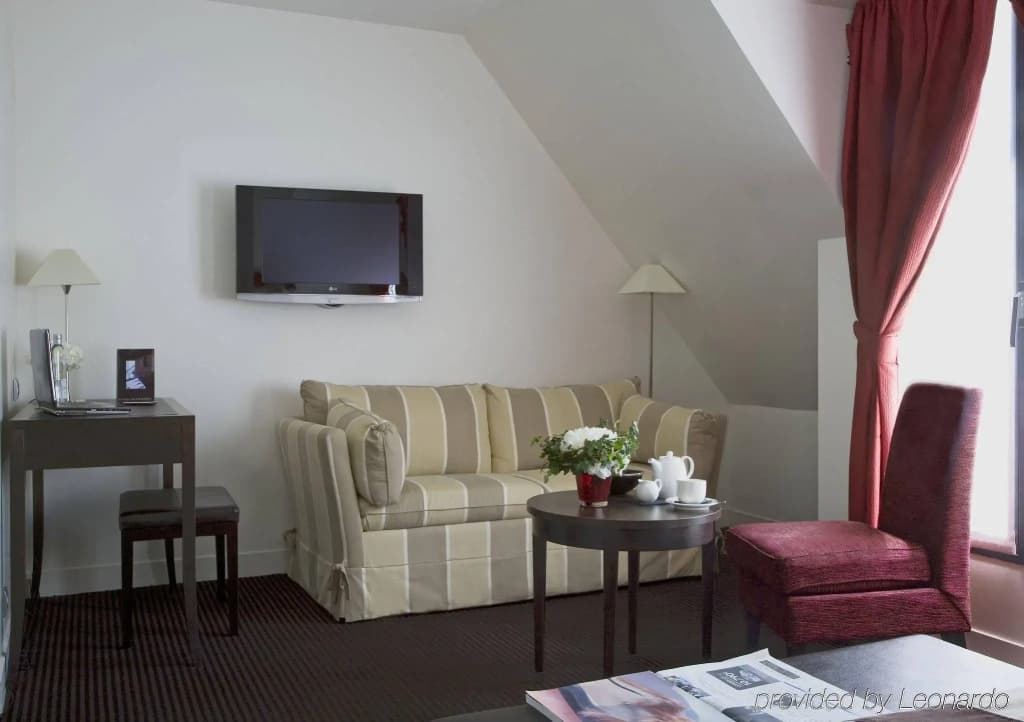 Plaza Tour Eiffel Hotel - photo 6