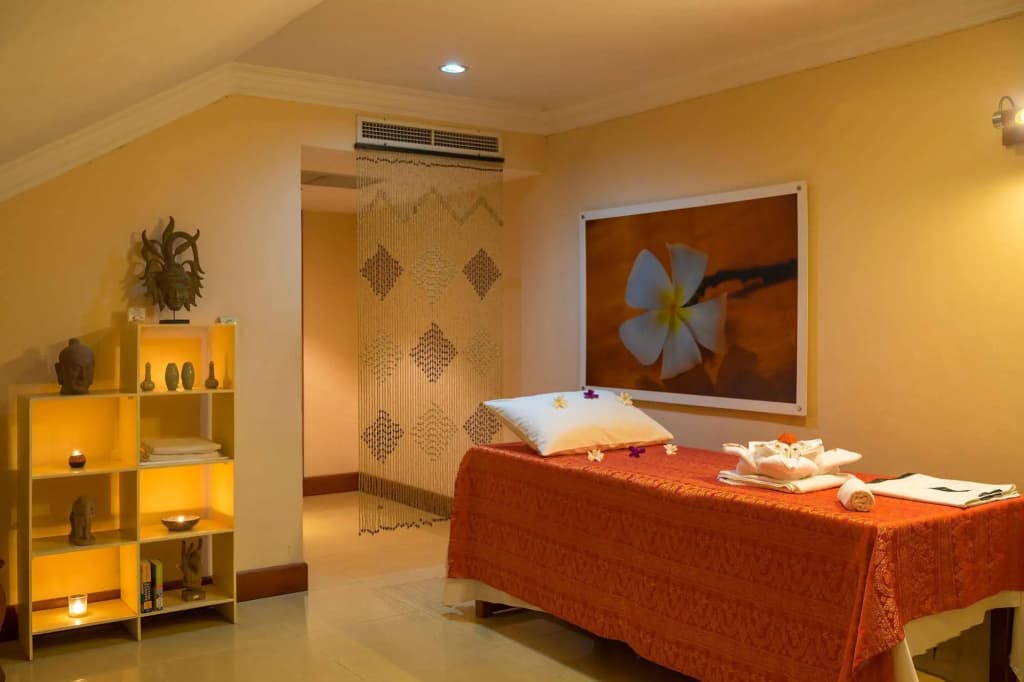 Sun Inns Hotel - photo 6