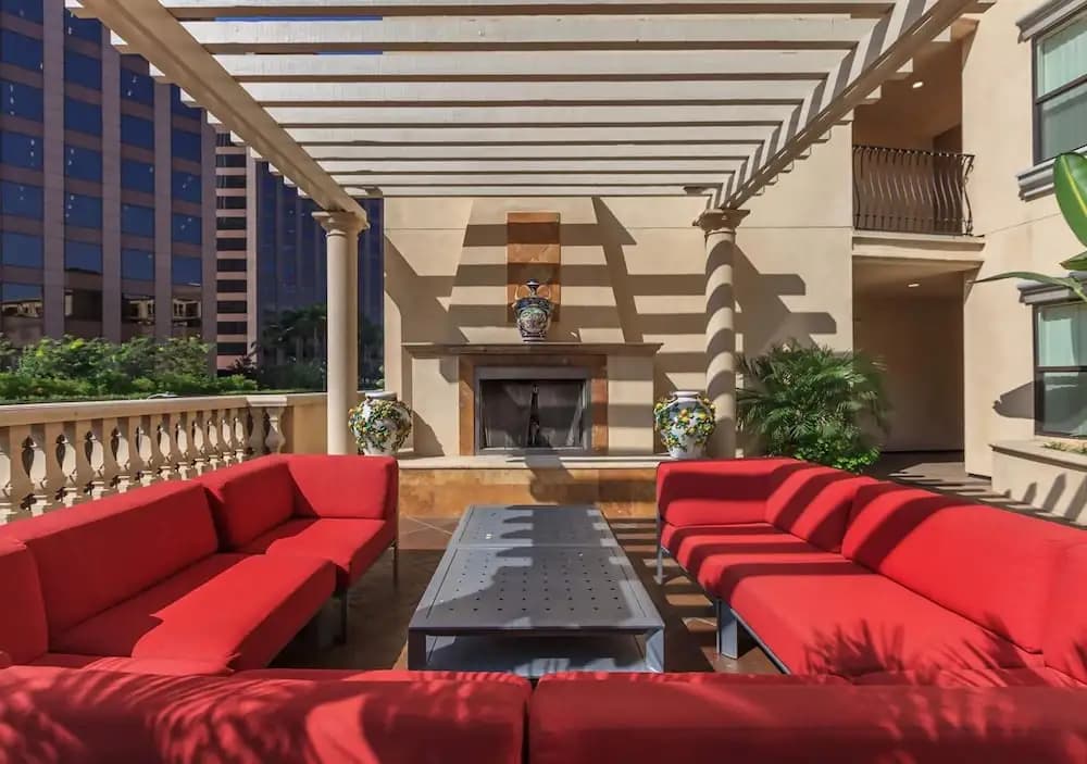 Downtown LA Artistic Apartments - photo 23