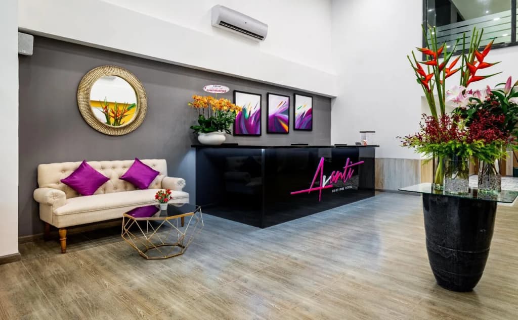 Avanti Boutique - photo 2
