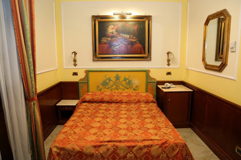 Hotel Borromeo - photo 3