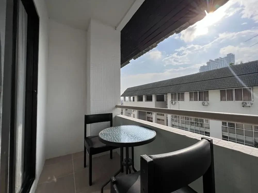 Emerald Hotel Chonburi - photo 19