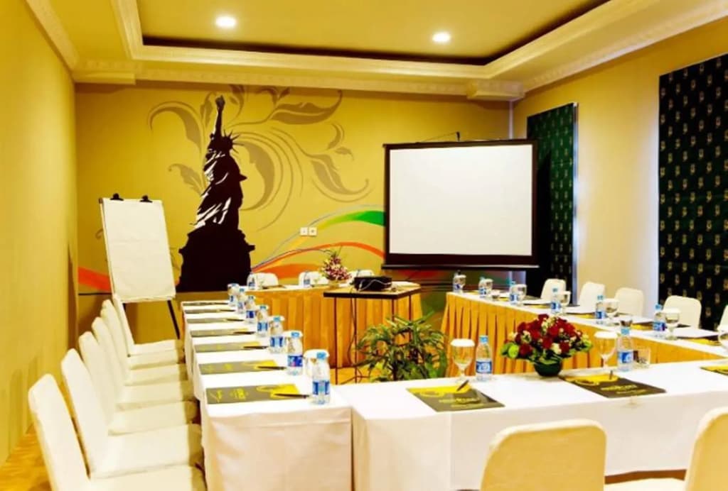 Amos Cozy Hotel & Convention Hall - photo 12