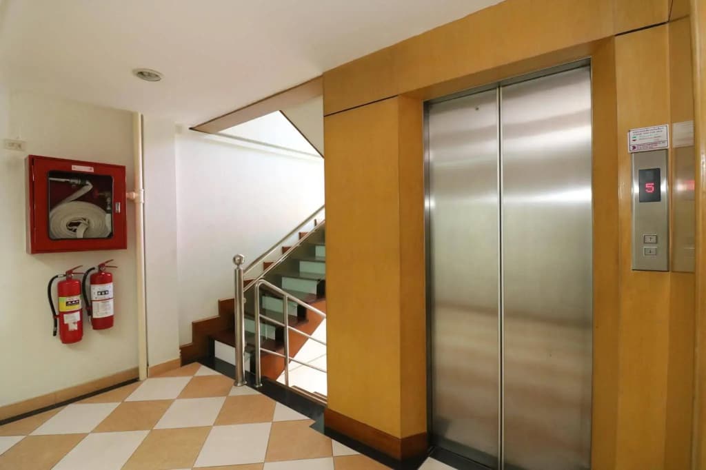 OYO 850 Central Pattaya Residence - photo 11